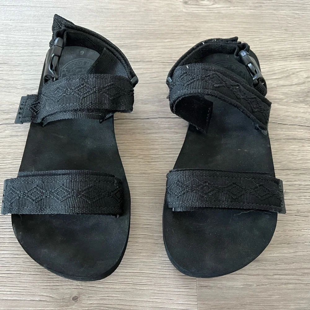Reef Unisex Convertible Black Sandals Size 6M